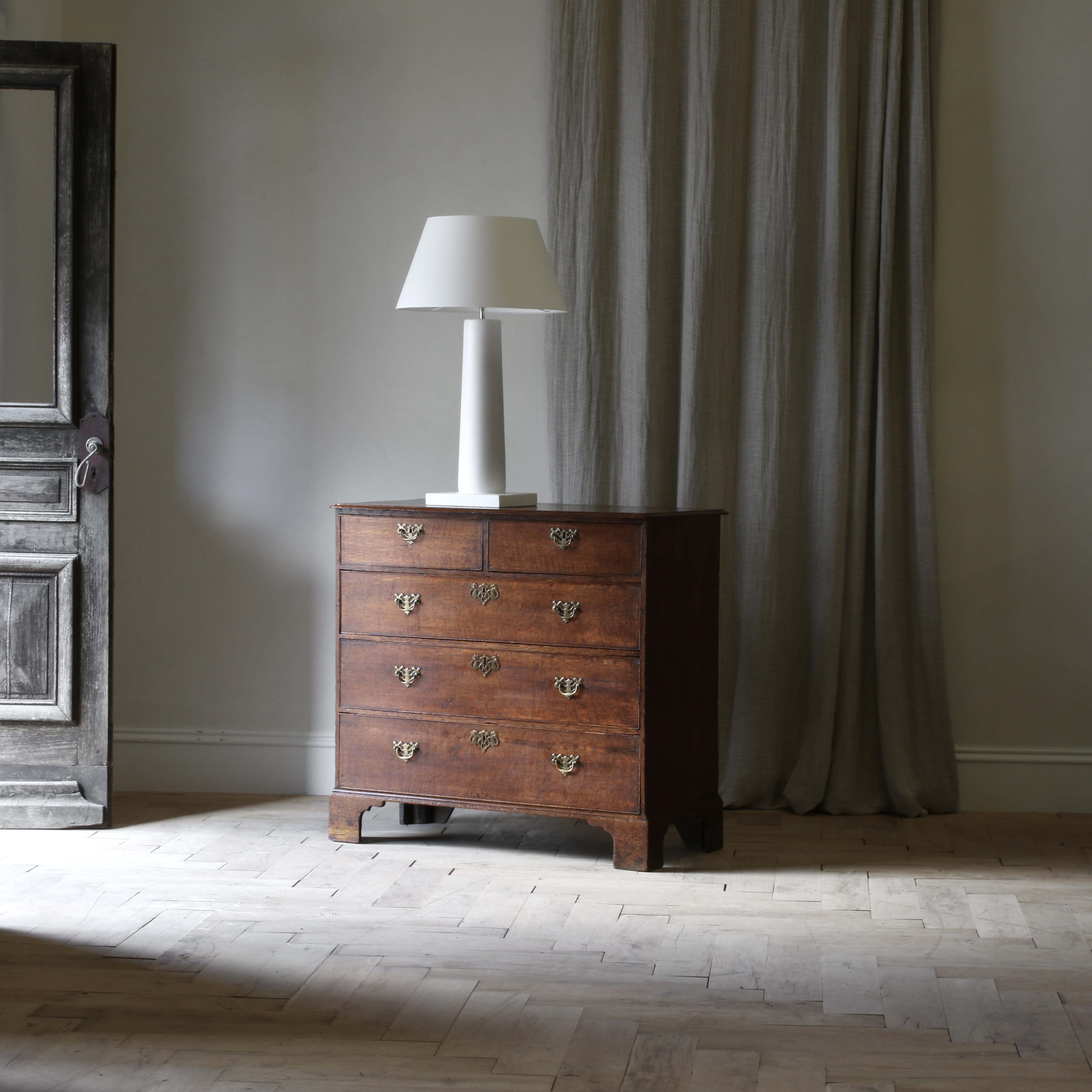 Georgian Chest of Drawers